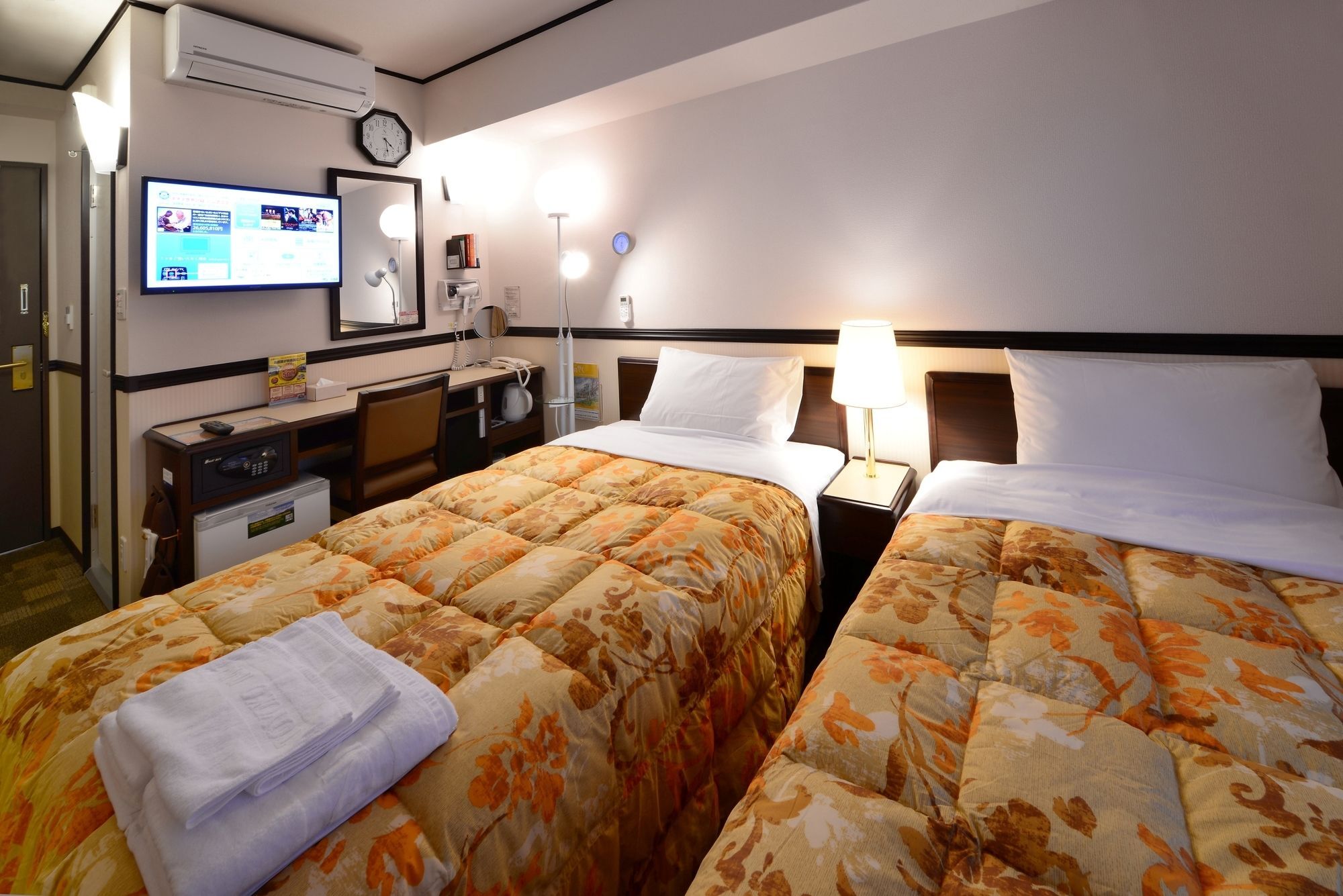 Toyoko Shinagawa-eki Takanawa-guchi 3* Tokio
